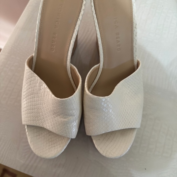 Platform shoes - Picture 2 of 3